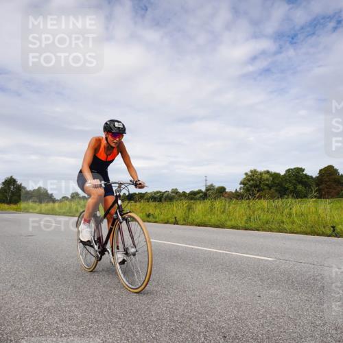31.08.2025 - Elbe Triathlon Hamburg Michael Burmester http://msf.ph/oto/8668710 31.08.2025 11:22:23 Radfahren 1521, 1542 meine-sportfotos.de