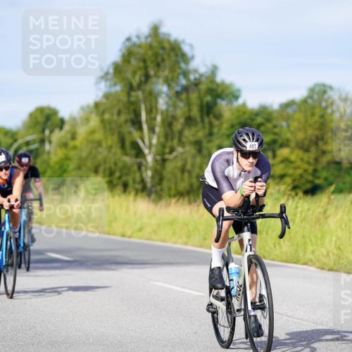 31.08.2025 - Elbe Triathlon Hamburg Michael Burmester http://msf.ph/oto/8668716 31.08.2025 09:48:47 Radfahren 322, 407, 515, 656, 739, 742, 856, 920, 931 meine-sportfotos.de