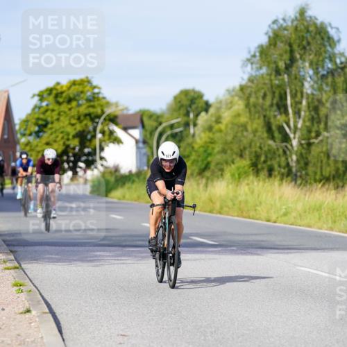 31.08.2025 - Elbe Triathlon Hamburg Michael Burmester http://msf.ph/oto/8668743 31.08.2025 09:48:56 Radfahren 822, 842, 856, 920, 921 meine-sportfotos.de