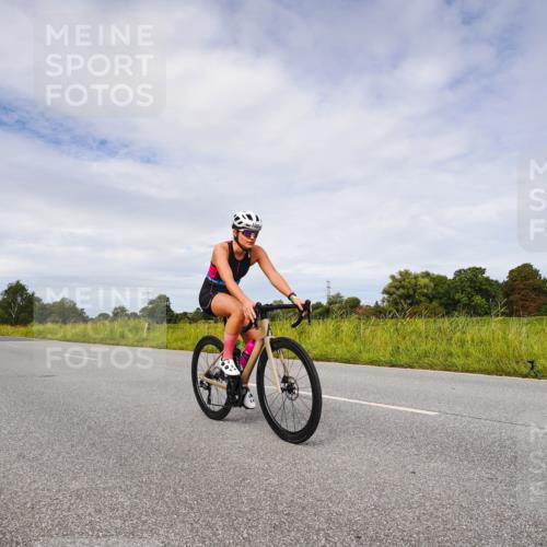 31.08.2025 - Elbe Triathlon Hamburg Michael Burmester http://msf.ph/oto/8668757 31.08.2025 11:25:11 Radfahren 1582 meine-sportfotos.de