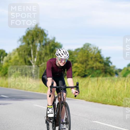 31.08.2025 - Elbe Triathlon Hamburg Michael Burmester http://msf.ph/oto/8668758 31.08.2025 09:49:00 Radfahren 319, 428, 532, 726, 727, 822, 842, 921 meine-sportfotos.de