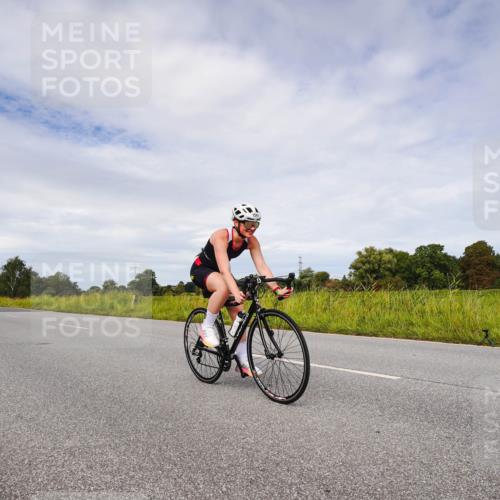 31.08.2025 - Elbe Triathlon Hamburg Michael Burmester http://msf.ph/oto/8668763 31.08.2025 11:25:35 Radfahren 1541, 1578 meine-sportfotos.de