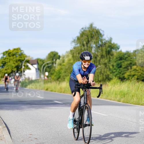 31.08.2025 - Elbe Triathlon Hamburg Michael Burmester http://msf.ph/oto/8668764 31.08.2025 09:49:01 Radfahren 319, 428, 532, 726, 727, 822, 842 meine-sportfotos.de