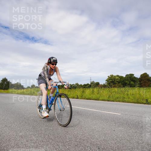 31.08.2025 - Elbe Triathlon Hamburg Michael Burmester http://msf.ph/oto/8668782 31.08.2025 11:27:03 Radfahren 1538 meine-sportfotos.de
