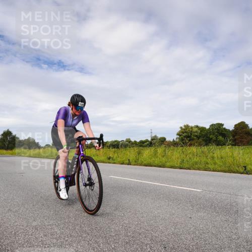 31.08.2025 - Elbe Triathlon Hamburg Michael Burmester http://msf.ph/oto/8668797 31.08.2025 11:28:04 Radfahren 1509 meine-sportfotos.de