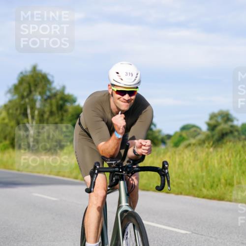 31.08.2025 - Elbe Triathlon Hamburg Michael Burmester http://msf.ph/oto/8668799 31.08.2025 09:49:08 Radfahren 319, 428, 532, 614, 710, 726, 727 meine-sportfotos.de