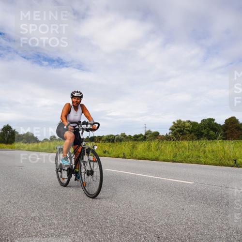 31.08.2025 - Elbe Triathlon Hamburg Michael Burmester http://msf.ph/oto/8668800 31.08.2025 11:28:20 Radfahren 1508 meine-sportfotos.de