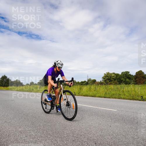 31.08.2025 - Elbe Triathlon Hamburg Michael Burmester http://msf.ph/oto/8668802 31.08.2025 11:29:27 Radfahren 1550 meine-sportfotos.de