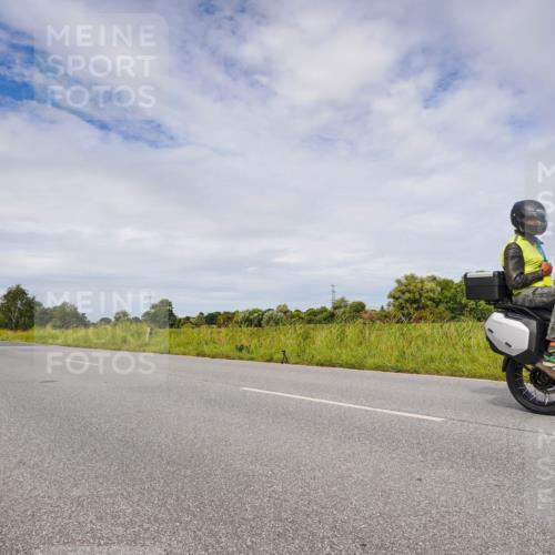 31.08.2025 - Elbe Triathlon Hamburg Michael Burmester http://msf.ph/oto/8668804 31.08.2025 11:31:21 Radfahren 1606 meine-sportfotos.de