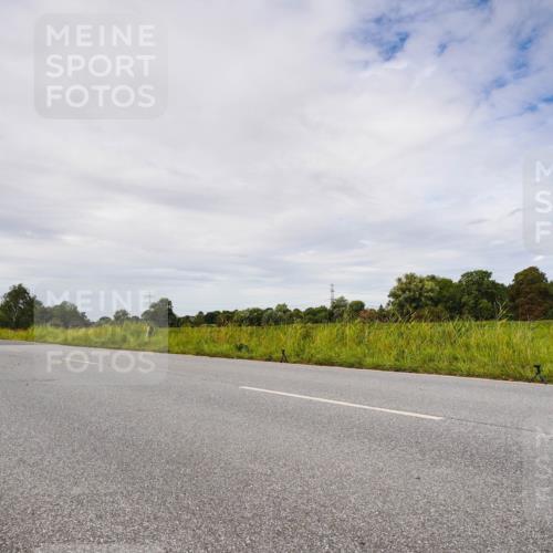 31.08.2025 - Elbe Triathlon Hamburg Michael Burmester http://msf.ph/oto/8668818 31.08.2025 12:06:50 Radfahren  meine-sportfotos.de