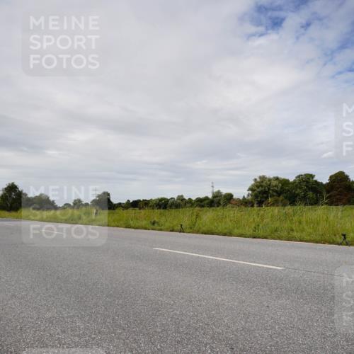 31.08.2025 - Elbe Triathlon Hamburg Michael Burmester http://msf.ph/oto/8668822 31.08.2025 12:07:34 Radfahren  meine-sportfotos.de