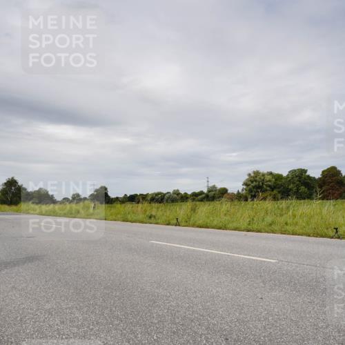 31.08.2025 - Elbe Triathlon Hamburg Michael Burmester http://msf.ph/oto/8668844 31.08.2025 12:12:37 Radfahren  meine-sportfotos.de