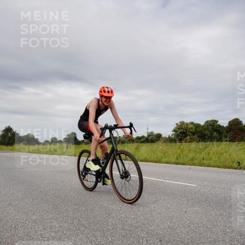 31.08.2025 - Elbe Triathlon Hamburg Michael Burmester http://msf.ph/oto/8668860 31.08.2025 12:17:54 Radfahren 1623 meine-sportfotos.de