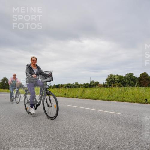 31.08.2025 - Elbe Triathlon Hamburg Michael Burmester http://msf.ph/oto/8668875 31.08.2025 12:22:59 Radfahren 1625 meine-sportfotos.de