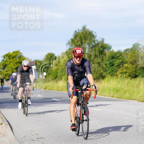 31.08.2025 - Elbe Triathlon Hamburg Michael Burmester http://msf.ph/oto/8668891 31.08.2025 09:49:32 Radfahren 365, 410, 422, 426, 430, 537, 594, 783, 834, 892 meine-sportfotos.de