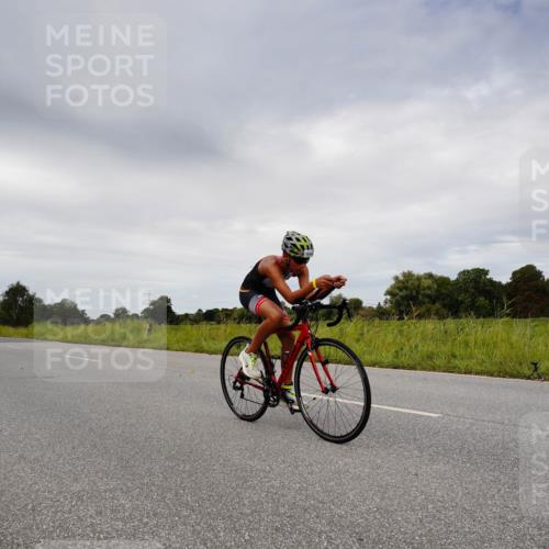 31.08.2025 - Elbe Triathlon Hamburg Michael Burmester http://msf.ph/oto/8668909 31.08.2025 12:33:32 Radfahren 1634, 1644, 1651 meine-sportfotos.de