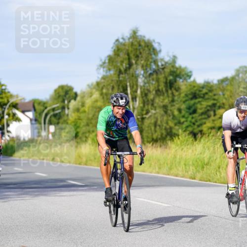 31.08.2025 - Elbe Triathlon Hamburg Michael Burmester http://msf.ph/oto/8668910 31.08.2025 09:49:36 Radfahren 365, 410, 426, 594, 783, 834, 892, 914 meine-sportfotos.de