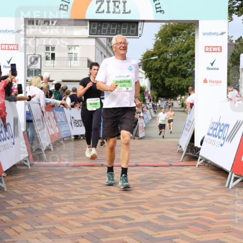 31.08.2025 - 21. Blankeneser Heldenlauf Strokosch-Dieckow http://msf.ph/oto/8668920 31.08.2025 11:13:54 Ziel 3571, 3370, 3360, 3209 meine-sportfotos.de
