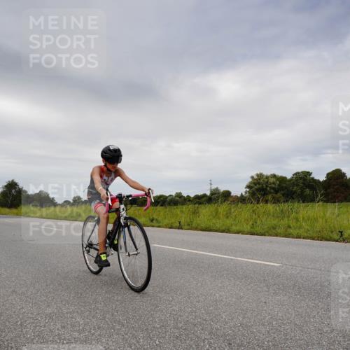 31.08.2025 - Elbe Triathlon Hamburg Michael Burmester http://msf.ph/oto/8668921 31.08.2025 12:34:29 Radfahren 1647 meine-sportfotos.de
