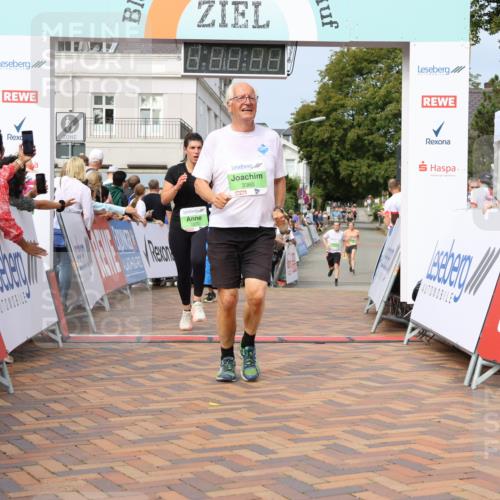 31.08.2025 - 21. Blankeneser Heldenlauf Strokosch-Dieckow http://msf.ph/oto/8668929 31.08.2025 11:13:54 Ziel 3571, 3370, 3360, 3209 meine-sportfotos.de
