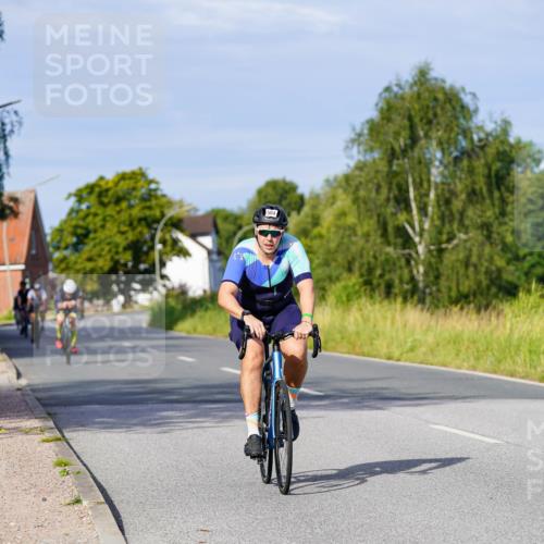 31.08.2025 - Elbe Triathlon Hamburg Michael Burmester http://msf.ph/oto/8668942 31.08.2025 09:49:59 Radfahren 504, 863, 899 meine-sportfotos.de