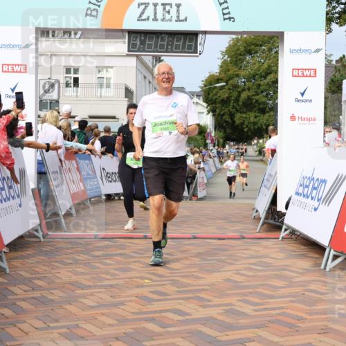 31.08.2025 - 21. Blankeneser Heldenlauf Strokosch-Dieckow http://msf.ph/oto/8668947 31.08.2025 11:13:54 Ziel 3571, 3370, 3360, 3209 meine-sportfotos.de