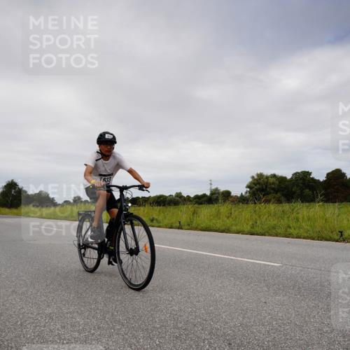 31.08.2025 - Elbe Triathlon Hamburg Michael Burmester http://msf.ph/oto/8668953 31.08.2025 12:38:48 Radfahren 1633 meine-sportfotos.de