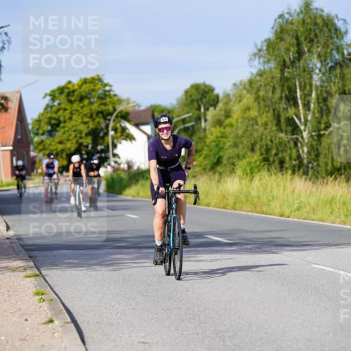 31.08.2025 - Elbe Triathlon Hamburg Michael Burmester http://msf.ph/oto/8668969 31.08.2025 09:50:06 Radfahren 638, 671, 824, 863, 871, 926 meine-sportfotos.de
