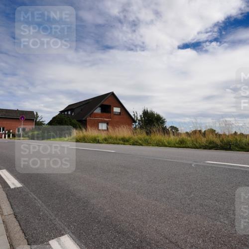 31.08.2025 - Elbe Triathlon Hamburg Michael Burmester http://msf.ph/oto/8668995 31.08.2025 13:29:48 Radfahren  meine-sportfotos.de