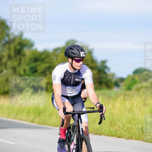 31.08.2025 - Elbe Triathlon Hamburg Michael Burmester http://msf.ph/oto/8669000 31.08.2025 09:50:12 Radfahren 638, 671, 871, 926 meine-sportfotos.de
