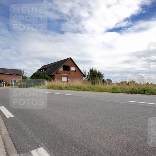 31.08.2025 - Elbe Triathlon Hamburg Michael Burmester http://msf.ph/oto/8669001 31.08.2025 13:30:35 Radfahren  meine-sportfotos.de