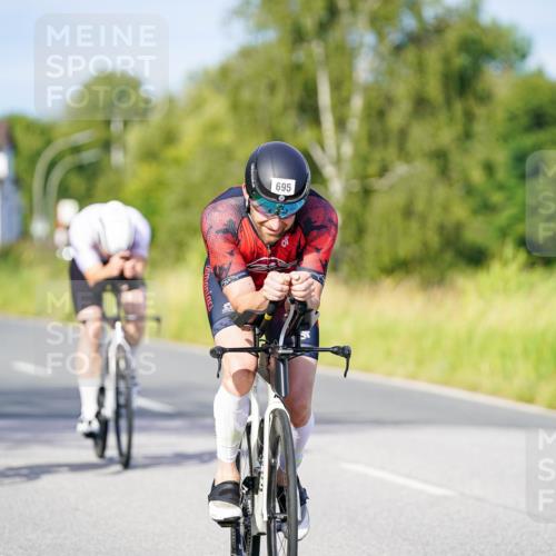 31.08.2025 - Elbe Triathlon Hamburg Michael Burmester http://msf.ph/oto/8669012 31.08.2025 09:50:23 Radfahren 436, 480, 695, 847 meine-sportfotos.de