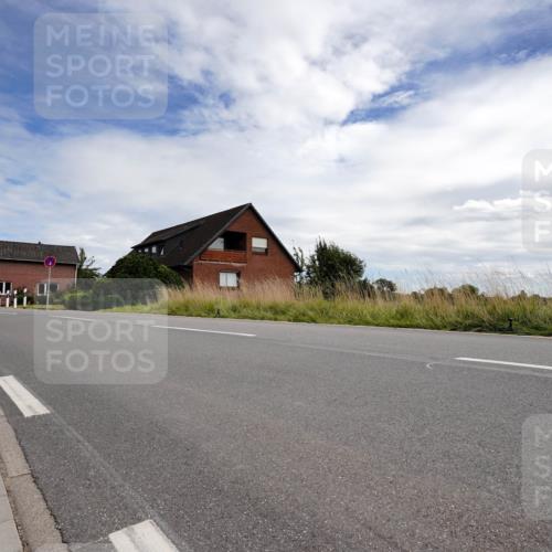 31.08.2025 - Elbe Triathlon Hamburg Michael Burmester http://msf.ph/oto/8669013 31.08.2025 13:32:26 Radfahren  meine-sportfotos.de