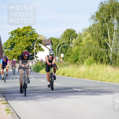 31.08.2025 - Elbe Triathlon Hamburg Michael Burmester http://msf.ph/oto/8669040 31.08.2025 09:50:32 Radfahren 429, 480, 502, 612, 728 meine-sportfotos.de