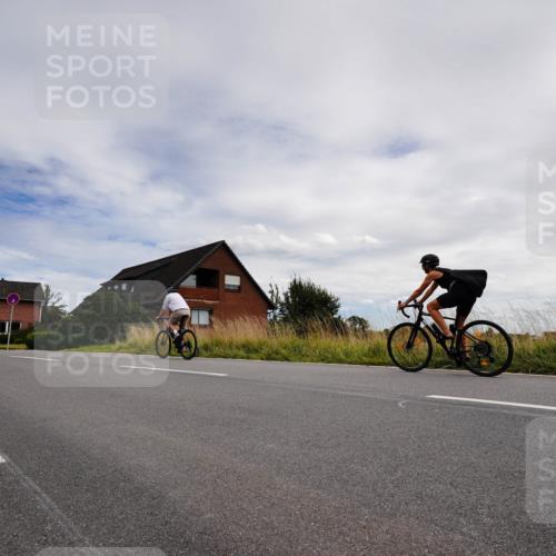 31.08.2025 - Elbe Triathlon Hamburg Michael Burmester http://msf.ph/oto/8669041 31.08.2025 13:39:37 Radfahren  meine-sportfotos.de