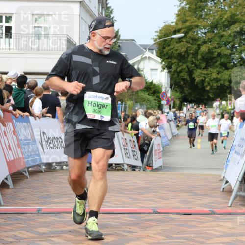 31.08.2025 - 21. Blankeneser Heldenlauf Strokosch-Dieckow http://msf.ph/oto/8669049 31.08.2025 11:13:44 Ziel 3127, 3126, 3026 meine-sportfotos.de