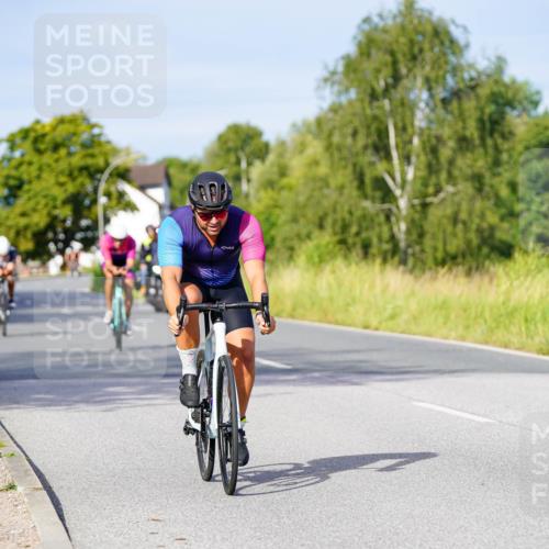 31.08.2025 - Elbe Triathlon Hamburg Michael Burmester http://msf.ph/oto/8669054 31.08.2025 09:50:36 Radfahren 250, 502, 612, 728, 766 meine-sportfotos.de
