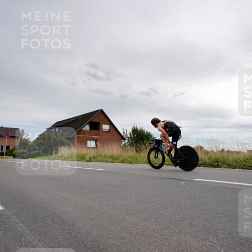 31.08.2025 - Elbe Triathlon Hamburg Michael Burmester http://msf.ph/oto/8669056 31.08.2025 14:05:42 Radfahren  meine-sportfotos.de