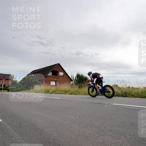 31.08.2025 - Elbe Triathlon Hamburg Michael Burmester http://msf.ph/oto/8669066 31.08.2025 14:06:33 Radfahren  meine-sportfotos.de