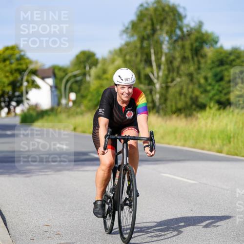 31.08.2025 - Elbe Triathlon Hamburg Michael Burmester http://msf.ph/oto/8669083 31.08.2025 09:50:43 Radfahren 250, 470, 730, 735, 766, 832, 861, 907 meine-sportfotos.de