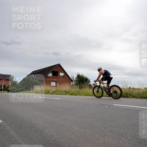 31.08.2025 - Elbe Triathlon Hamburg Michael Burmester http://msf.ph/oto/8669109 31.08.2025 14:08:44 Radfahren  meine-sportfotos.de