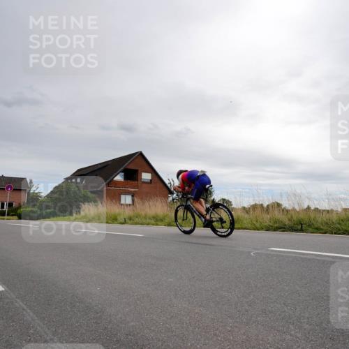 31.08.2025 - Elbe Triathlon Hamburg Michael Burmester http://msf.ph/oto/8669110 31.08.2025 14:08:58 Radfahren  meine-sportfotos.de