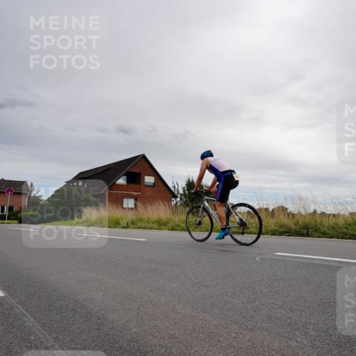 31.08.2025 - Elbe Triathlon Hamburg Michael Burmester http://msf.ph/oto/8669124 31.08.2025 14:09:10 Radfahren 156 meine-sportfotos.de