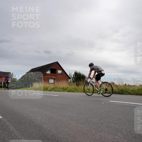 31.08.2025 - Elbe Triathlon Hamburg Michael Burmester http://msf.ph/oto/8669127 31.08.2025 14:09:23 Radfahren  meine-sportfotos.de