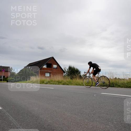 31.08.2025 - Elbe Triathlon Hamburg Michael Burmester http://msf.ph/oto/8669134 31.08.2025 14:09:41 Radfahren 136 meine-sportfotos.de