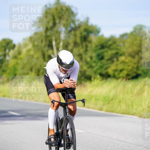 31.08.2025 - Elbe Triathlon Hamburg Michael Burmester http://msf.ph/oto/8669135 31.08.2025 09:50:57 Radfahren 596, 744, 812 meine-sportfotos.de