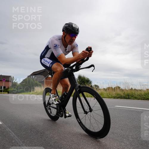31.08.2025 - Elbe Triathlon Hamburg Michael Burmester http://msf.ph/oto/8669136 31.08.2025 14:09:43 Radfahren 136 meine-sportfotos.de