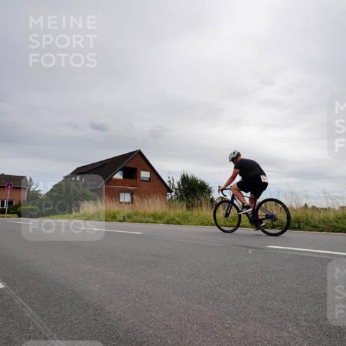 31.08.2025 - Elbe Triathlon Hamburg Michael Burmester http://msf.ph/oto/8669143 31.08.2025 14:10:02 Radfahren  meine-sportfotos.de