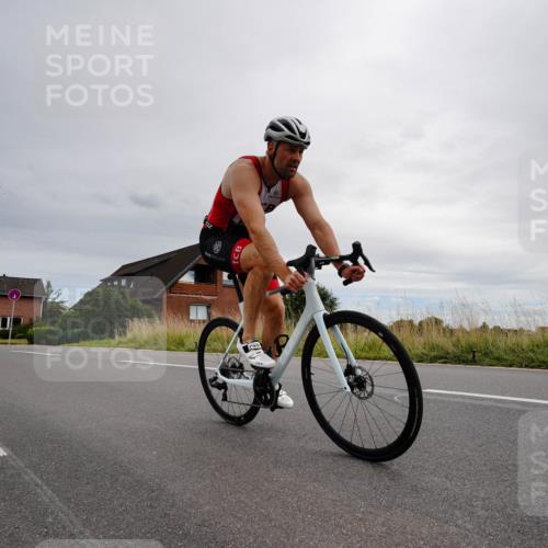 31.08.2025 - Elbe Triathlon Hamburg Michael Burmester http://msf.ph/oto/8669153 31.08.2025 14:10:19 Radfahren 127, 139, 145, 162 meine-sportfotos.de