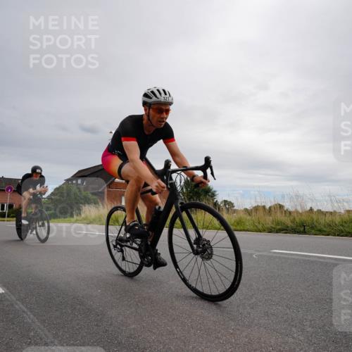 31.08.2025 - Elbe Triathlon Hamburg Michael Burmester http://msf.ph/oto/8669161 31.08.2025 14:10:27 Radfahren 121, 143, 145 meine-sportfotos.de